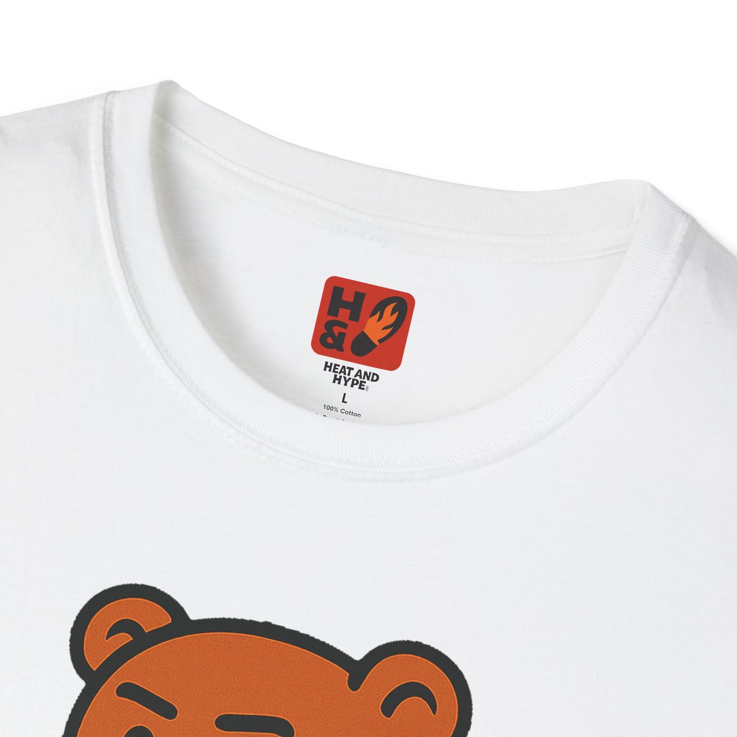 "Skatboard Bear (Metallic 5's)"T-shirt